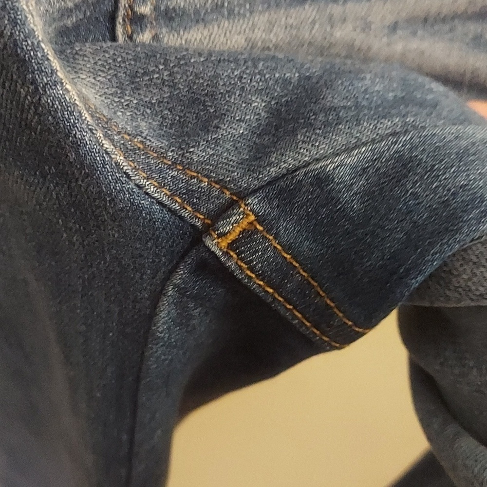 MADEWELL XS Denim Overalls in Jansing Wash with Frayed Hems - Picture 8 of 16